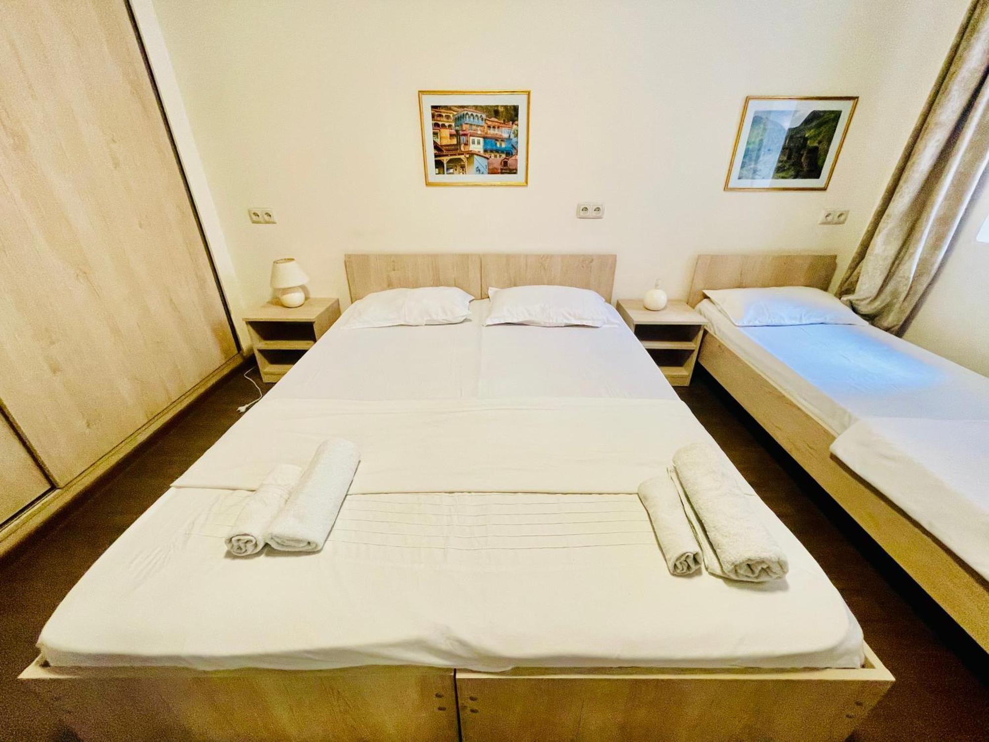 Hotel Klarastan Bon Voyage Tbilisi Eksteriør bilde