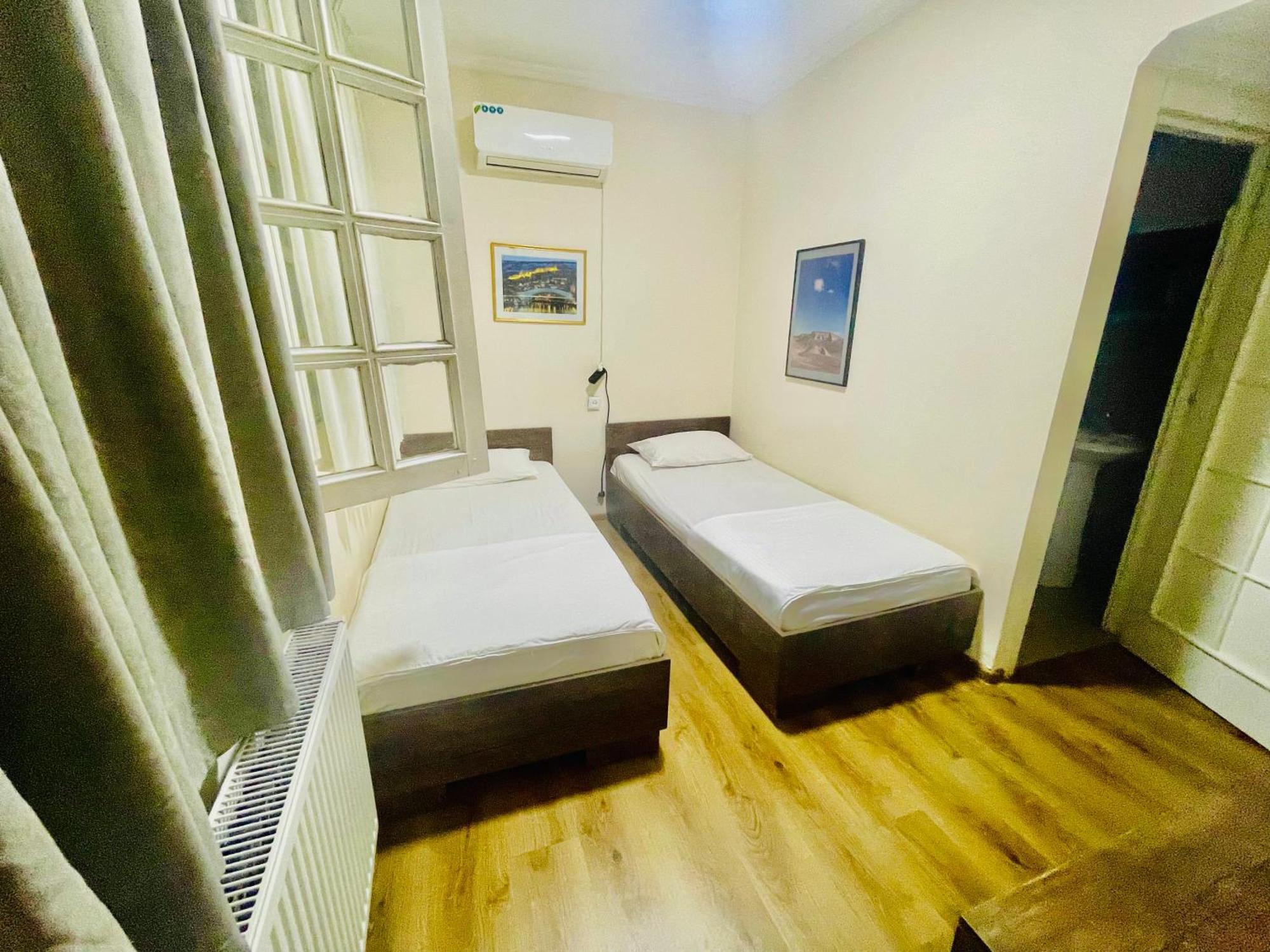 Hotel Klarastan Bon Voyage Tbilisi Eksteriør bilde